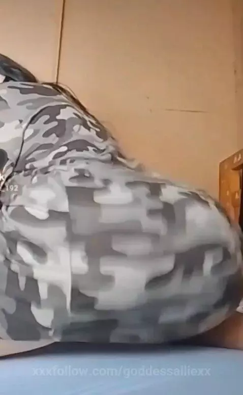 Bounce bounce 😏 by goddessalliexx