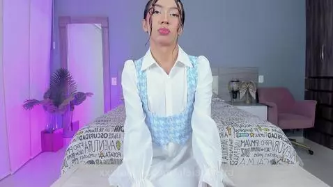 🍭🎀my lips want a kiss from you 🎀🍭 by alaiaguerra