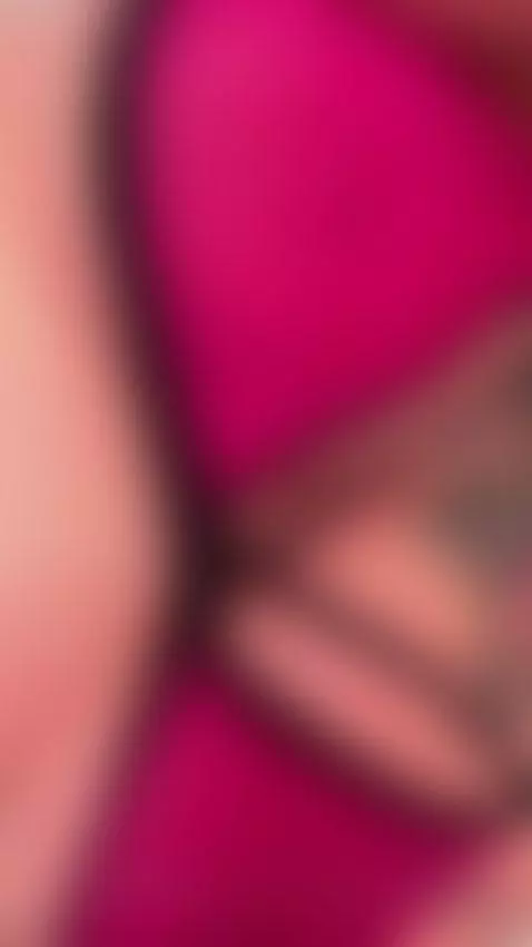 tell me from 1 to 10 how much do you like big tits? by billieparck