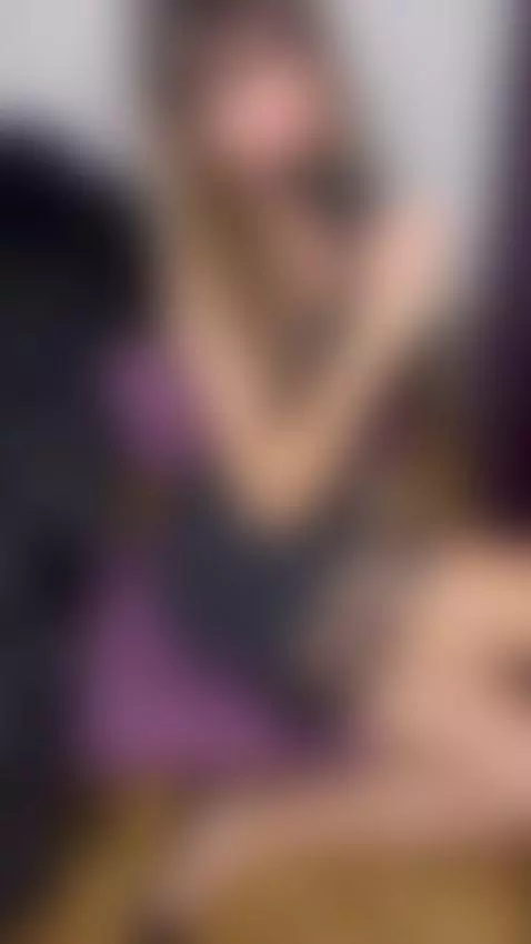 💄 You’re already staring, might as well stay by mariapia