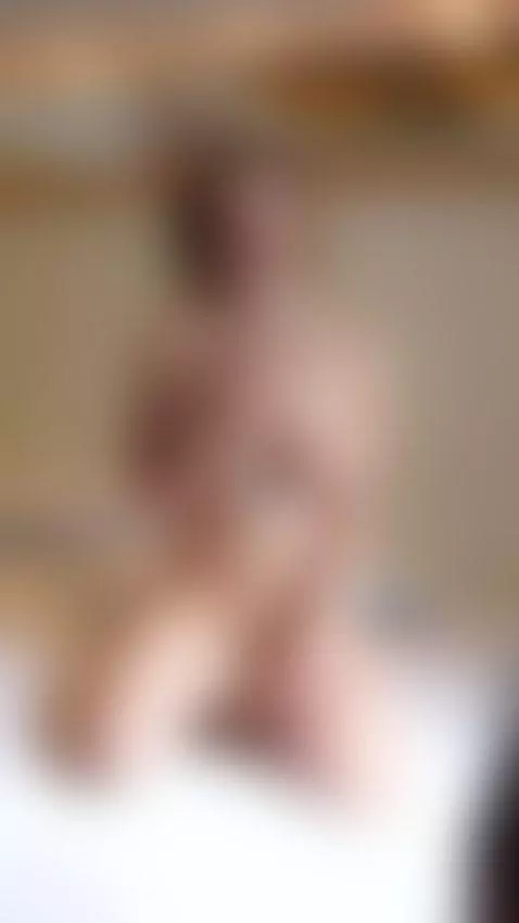 Feeling extremely hot tonight by sunnybunnyy