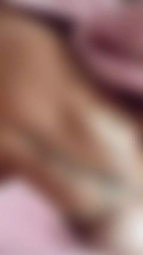 My lips beg for trouble 💋🖤 by sunnybunnyy