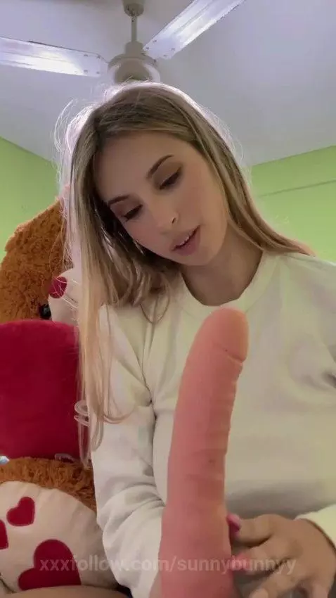 My voice alone could melt you 😏💫 by sunnybunnyy