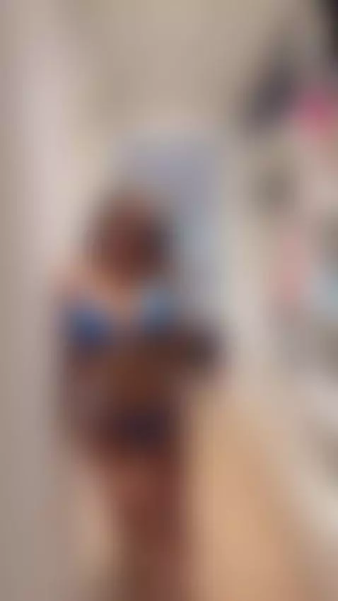 My eyes warm before my body does 😈💋 by sunnybunnyy