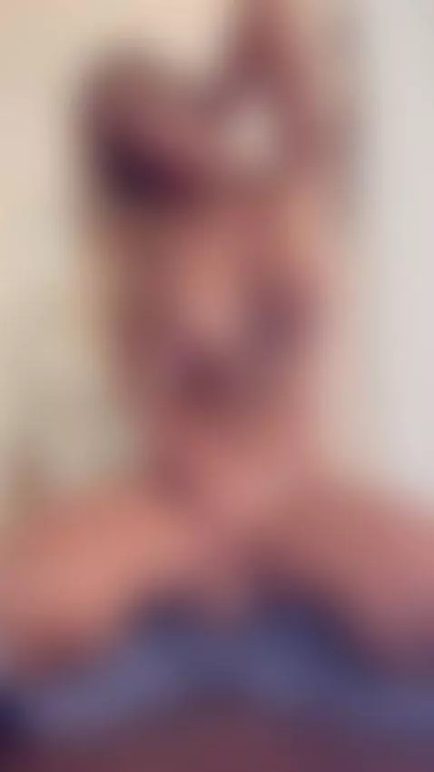 The warmth follows each line of my body 😈💧 by sunnybunnyy