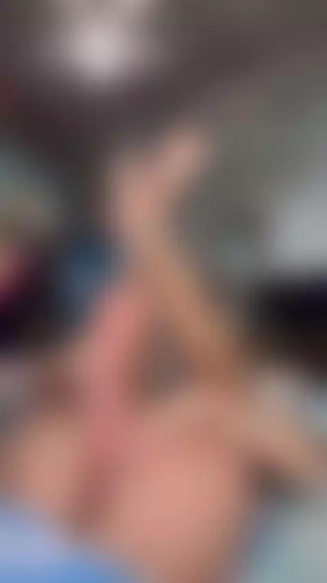 I let the moment climb my skin slowly 😈💧 by sunnybunnyy