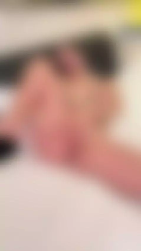 I move like warmth has gravity 😈💧 by sunnybunnyy