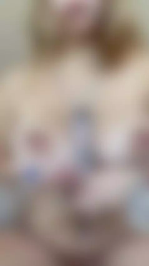 My body writes the story ✍️💋 by sunnybunnyy