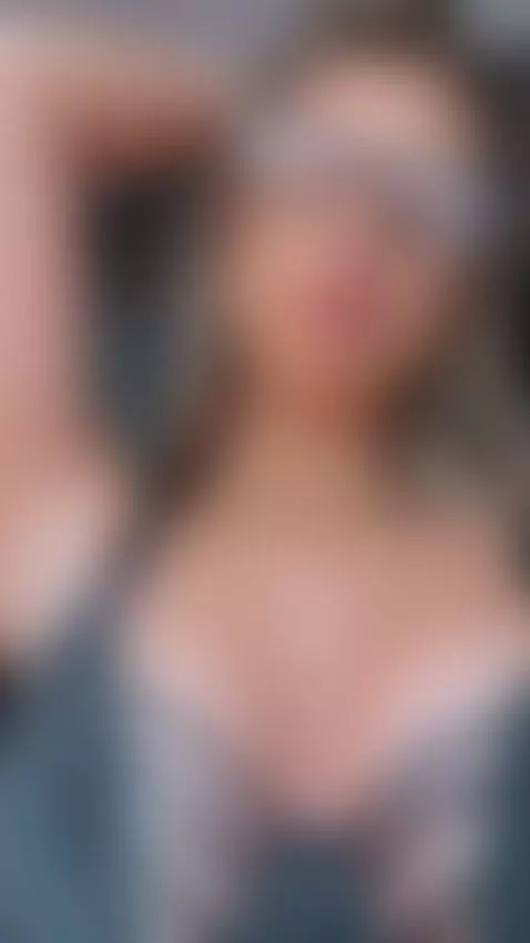 One smirk, and you’re done 😏🩶 by sunnybunnyy