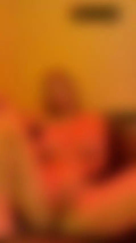 I breathe in soft circles of heat 💦🩶 by sunnybunnyy