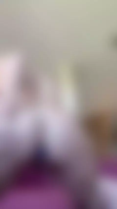 I move like heat wrapped in skin 💦🩶 by sunnybunnyy