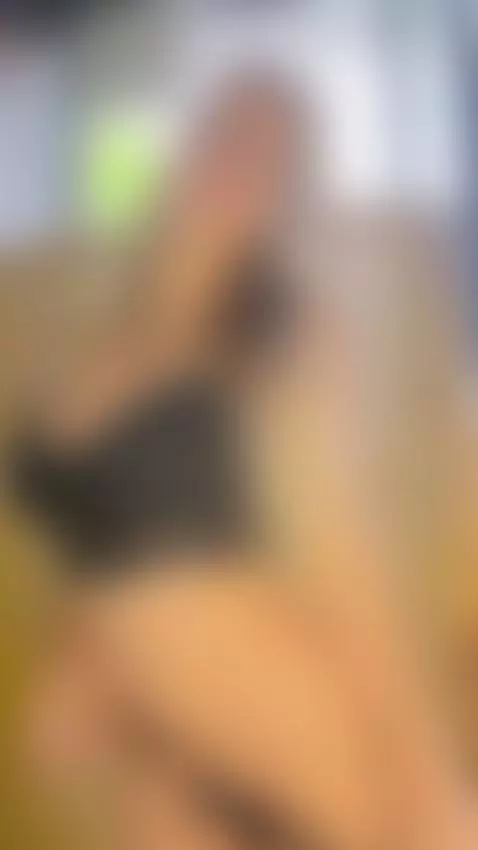 Every look makes me wetter 👀🫦 by sunnybunnyy