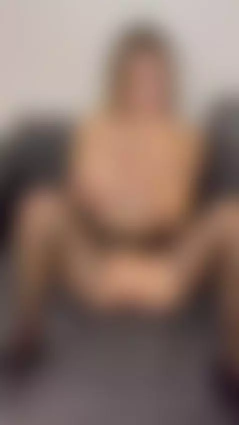 Your lust paints my skin 🎨🔥 by sunnybunnyy