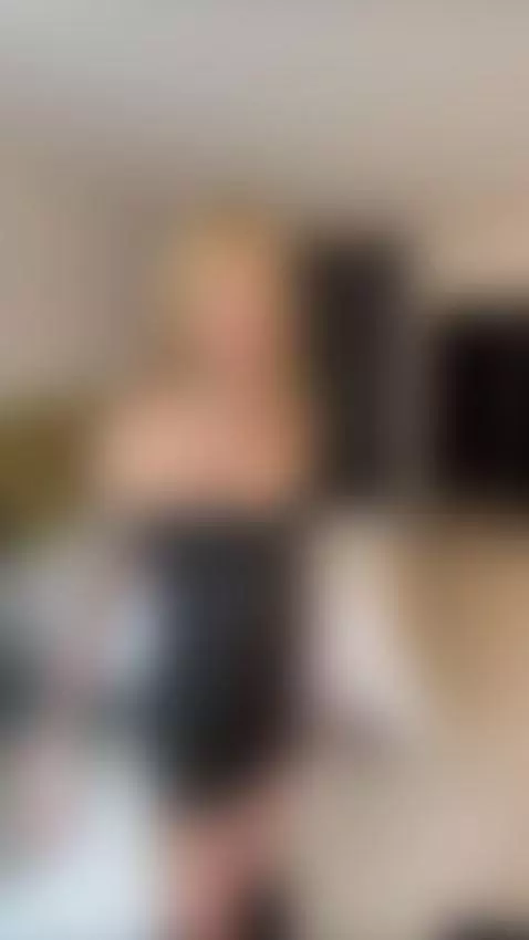 💋 She breaks more than hearts by queenmatea