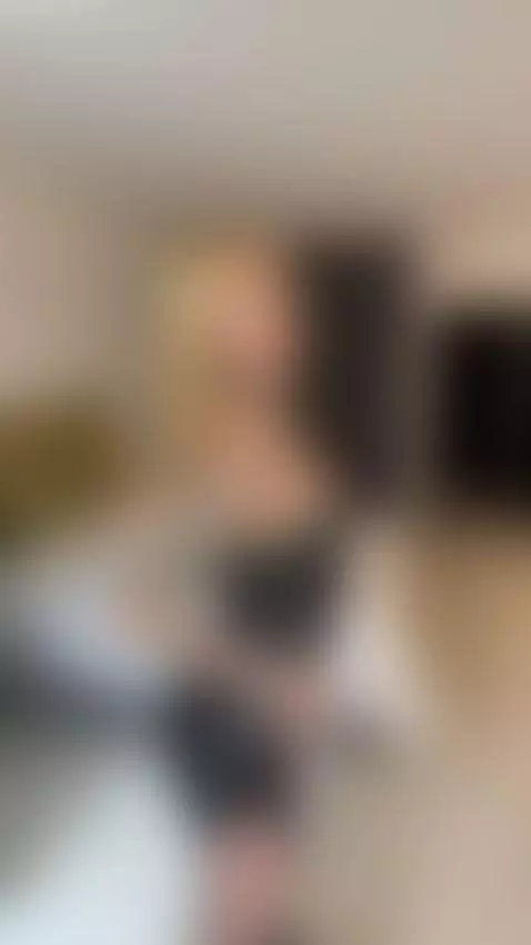 💋 That stare? She knows what you want. by queenmatea