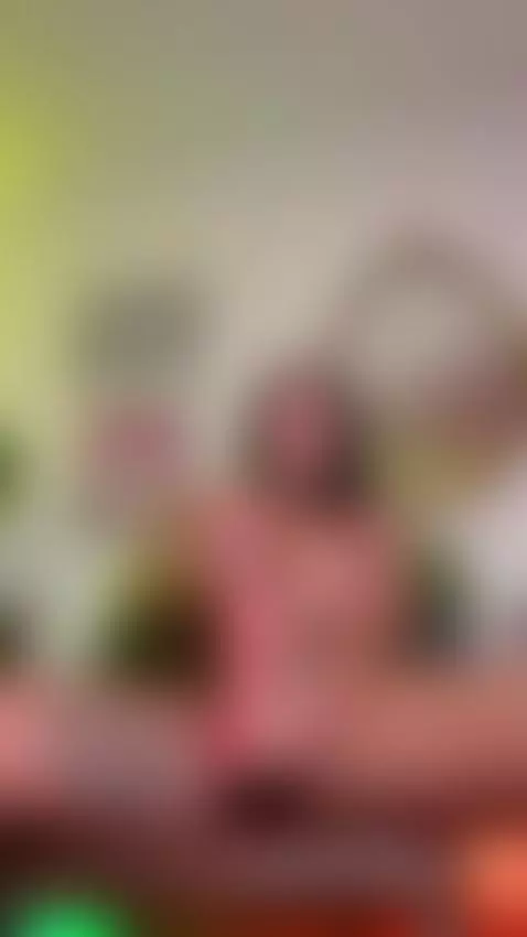 Digging your ass deeper will make you reach orgasm by domiranoire