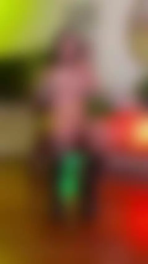 I'll wrap my legs around you if you'll pound me by domiranoire