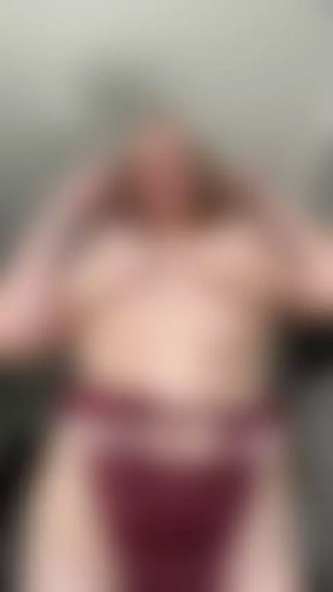 sexymilf, bigass, bigboobs by amyly