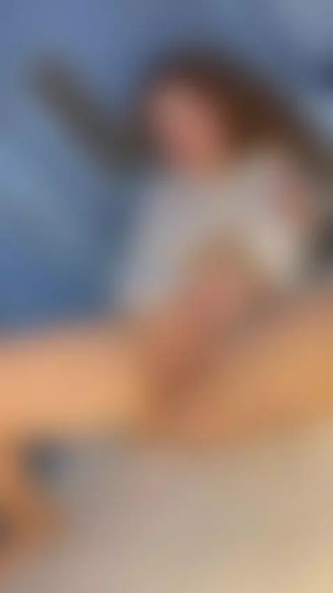 Touching myself slowly… until I go crazy 😈🔥 by fiorela1