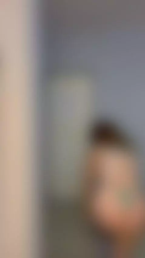 Do you want to grab this big ass? 😈🍑 by fiorela1