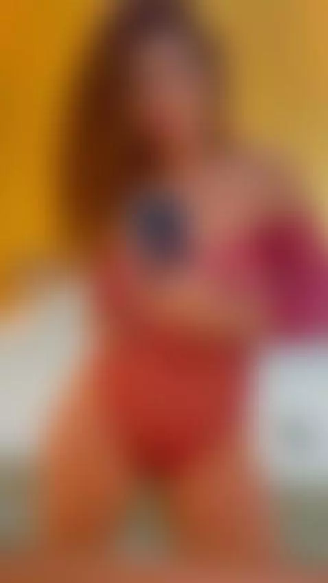 This red makes me look hornier 😍🥵 by fiorela1