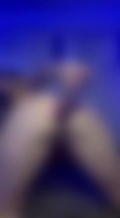 Things get dangerous when I'm alone 😏💋 by fiorela1