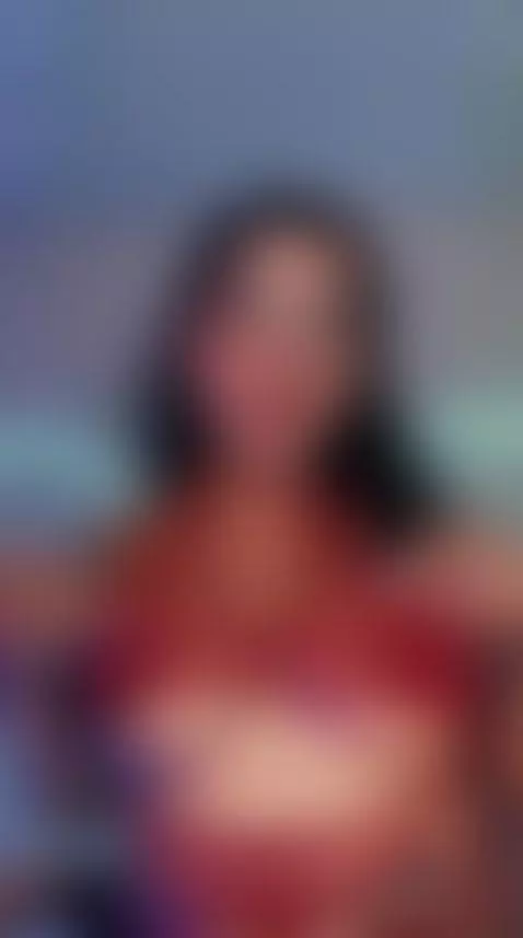 Playing with my sexy boobs 🤎💗 by chloelust