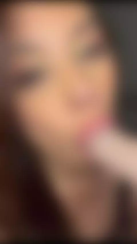 I want you to fill my mouth with you 💦
https://www.camsoda.c... by maccaa1