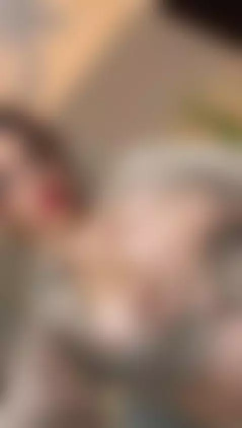 Showing the tits for you by nicol-ruizz