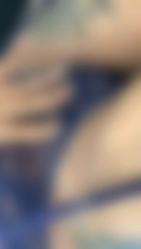 Touching my whole body for you by nicol-ruizz