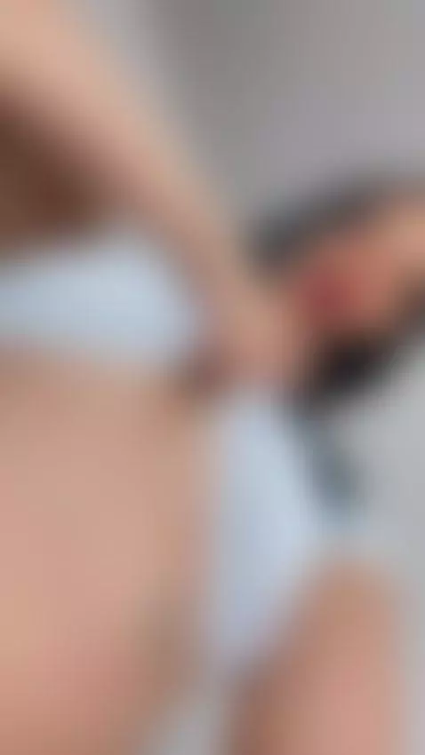 GO LIVE NOW! by nicol-ruizz