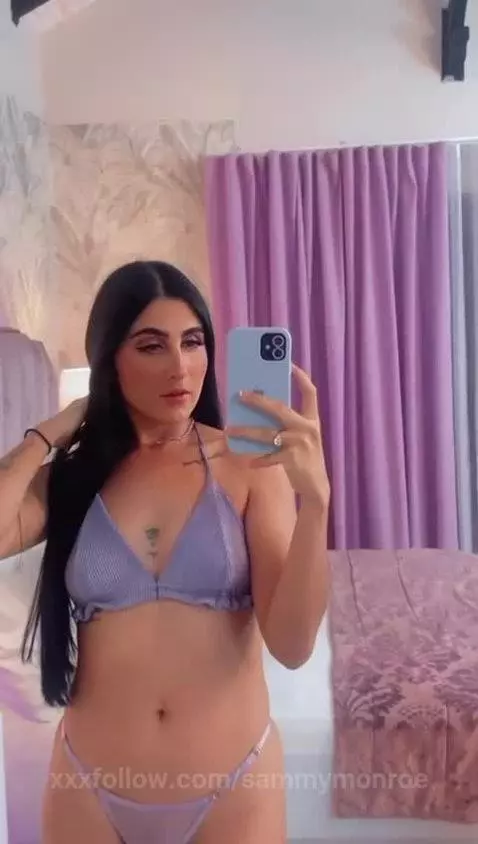 hmmmm im so hot 😈💗 by sammymonroe