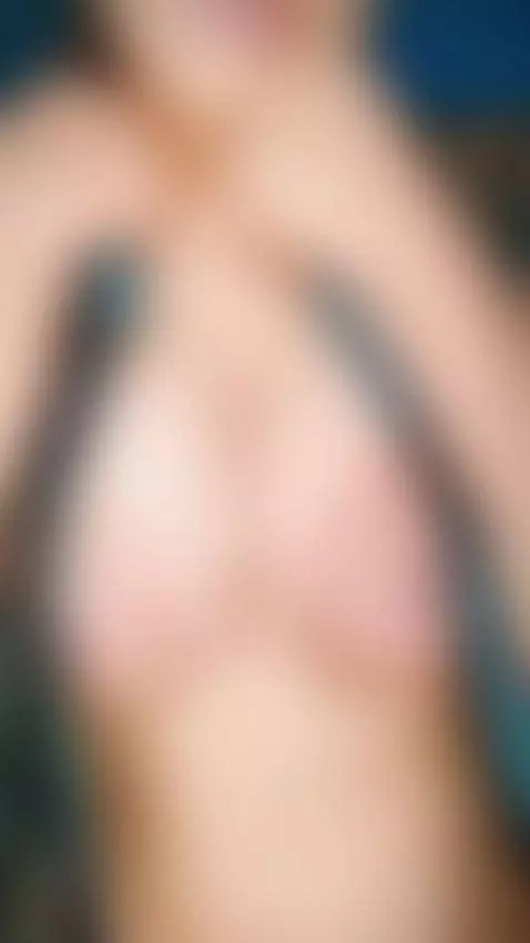 Would you date a 30-year-old mom? by krystellleon