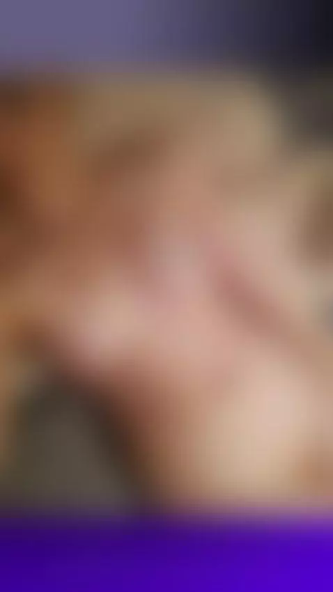 My wife's little sister hasn't set up a phone lock, the temp... by immer-geil