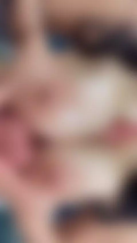 Busty babe strokes hard with her massive melons! Join her fo... by scarlettblaze