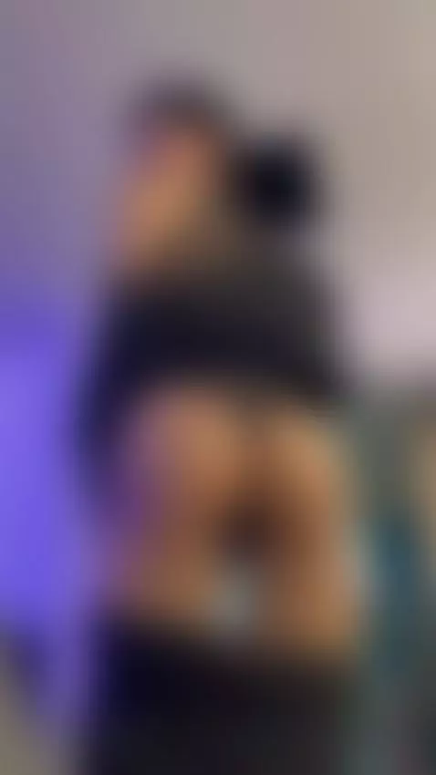 You want to help them whip my great ass 🔥 by nickifox1