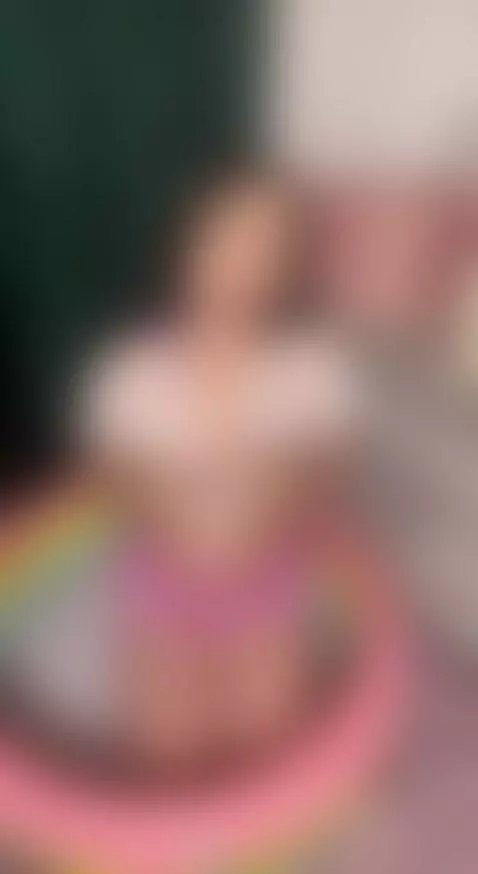 I'm a new girl around here, I just want to be seen, when I l... by kimtylerr