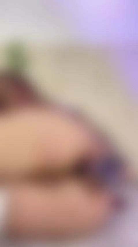 Do you like how I play with my toy? by aitana001