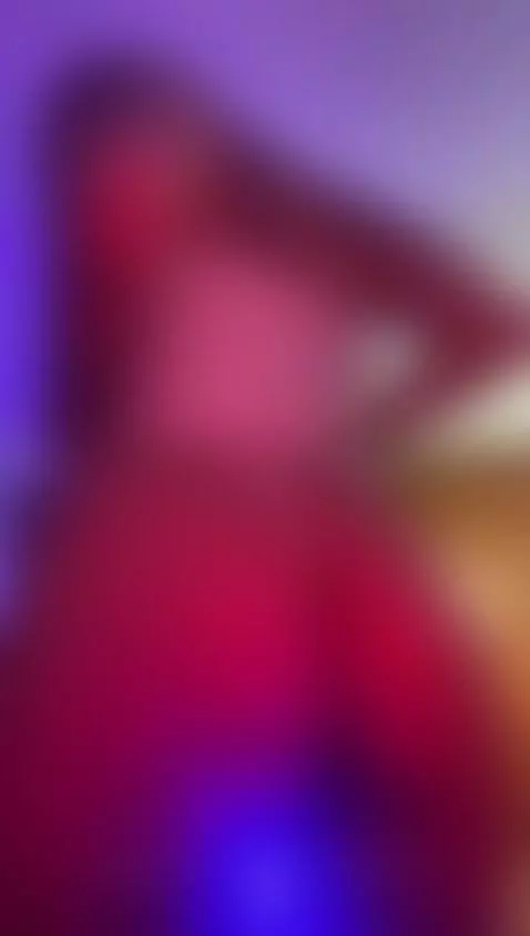 very hot by aitana001