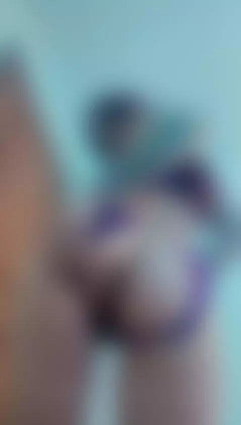 How do I look today? Would you love to be here? by aitana001