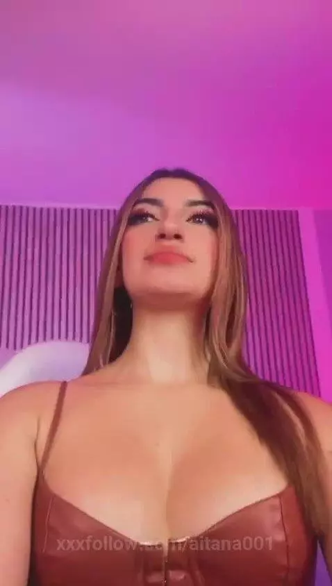 Hey guys I'm online now!!! The link in my profile by aitana001