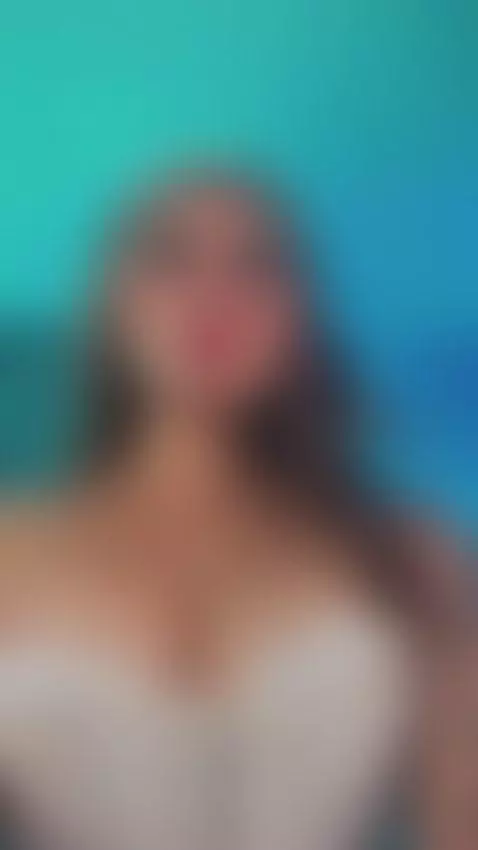 Come, come here, I'll be waiting for you on my live stream by aitana001