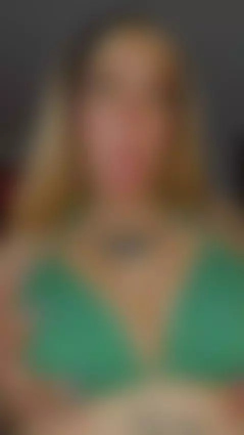 💋 Dare to discover the most sensual side by lenacollen