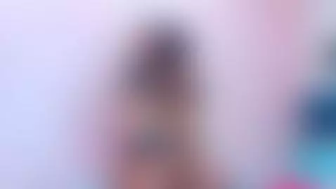 Soft lips, wild thoughts 💋💭 by indianbeautiful