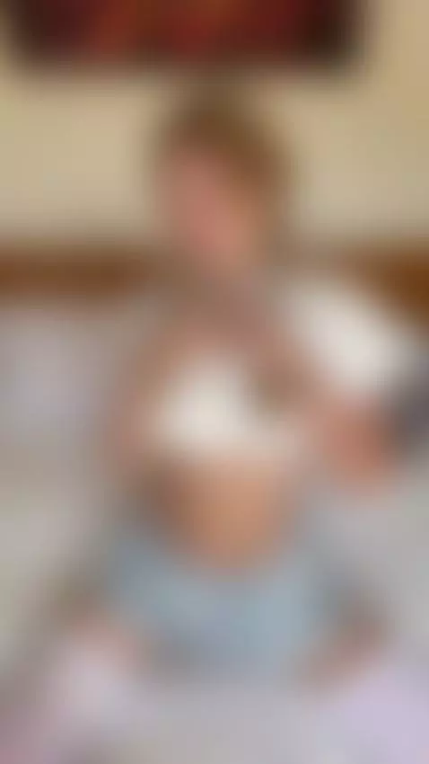 Cute Newcomer 💕
Let's support a young star!
Exclusive conten... by gingertee