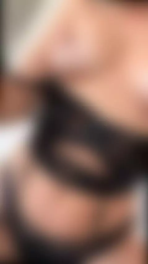 Perky tits & bare skin flash in black lingerie 🥰 by gingertee