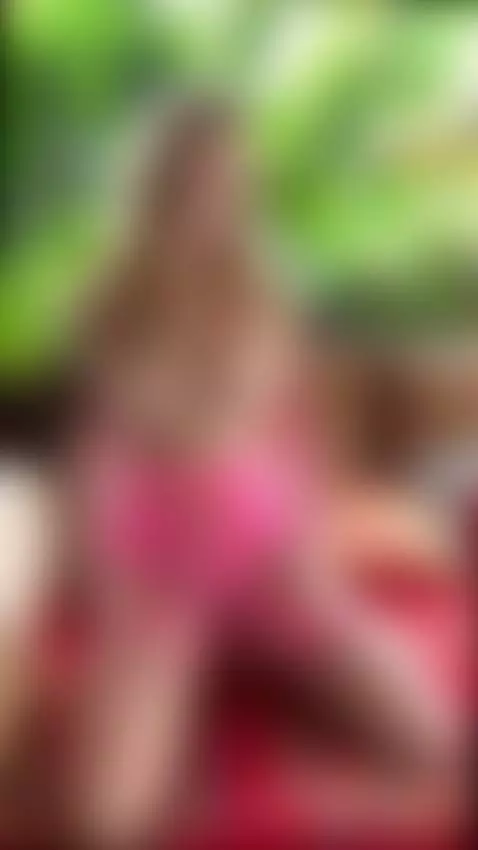 Perky tits & juicy ass flash in pink lace by gingertee