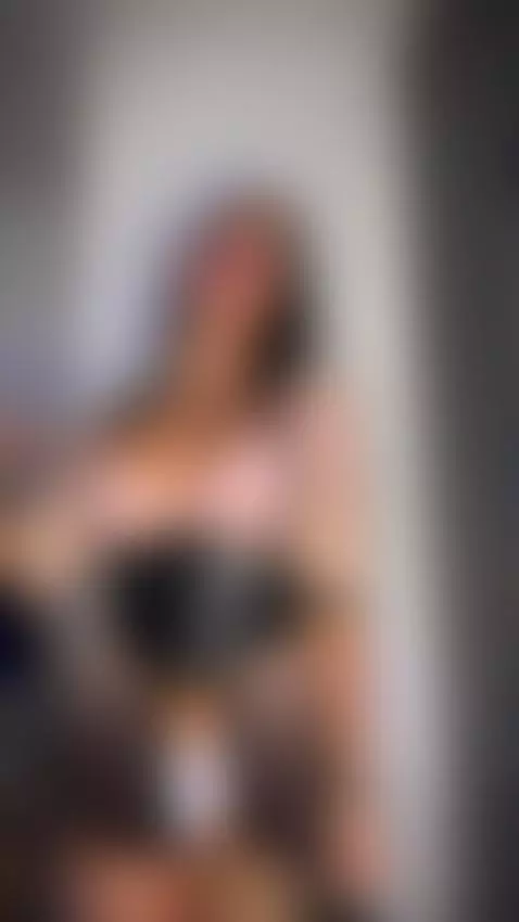 💃🏼 by valerymoetnoir