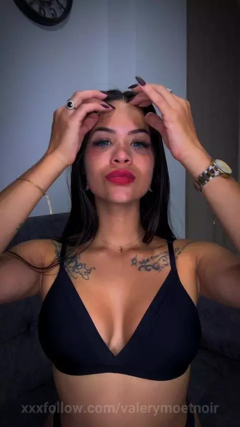 💜 by valerymoetnoir