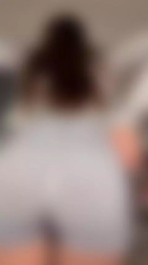 😏Curvy brunette ready to explode for you 🍆 Unlock OF by shyemilybaby
